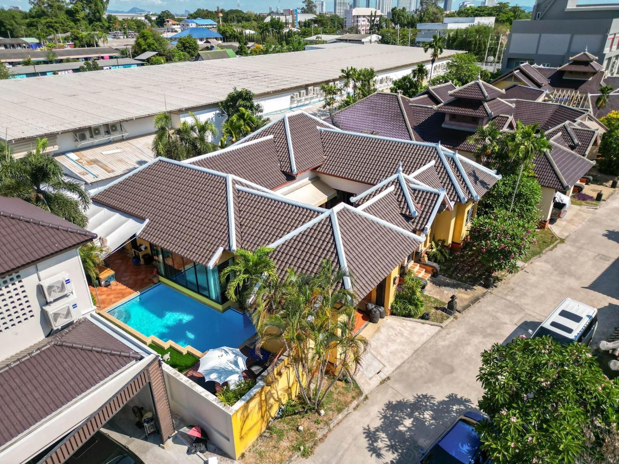 November T Pool Villa 2 Jomtien Beach Exterior photo