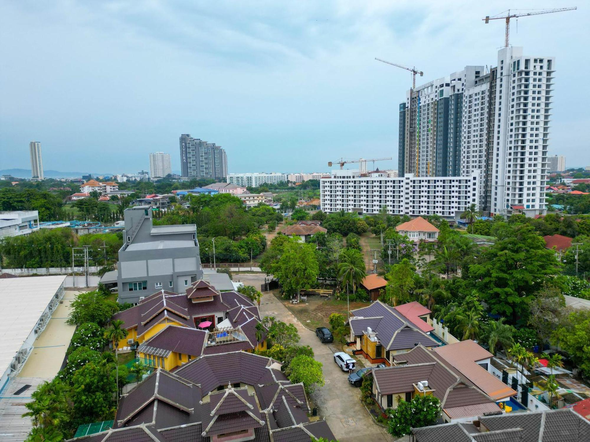 November T Pool Villa 2 Jomtien Beach Exterior photo